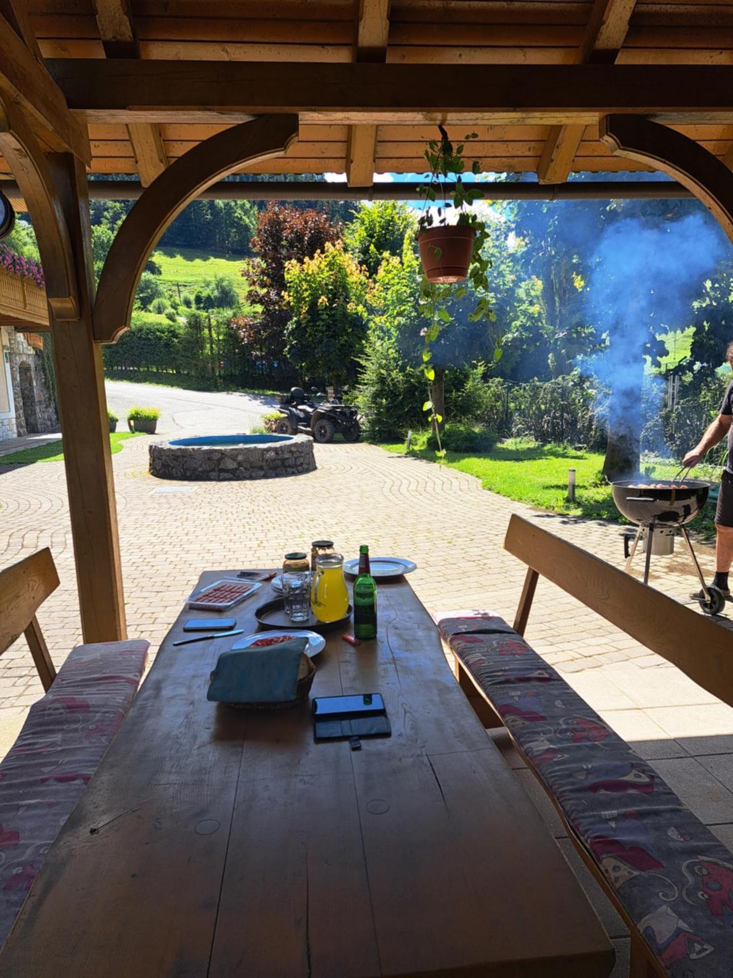 Guest House Kveder Skofja Loka ภายนอก รูปภาพ