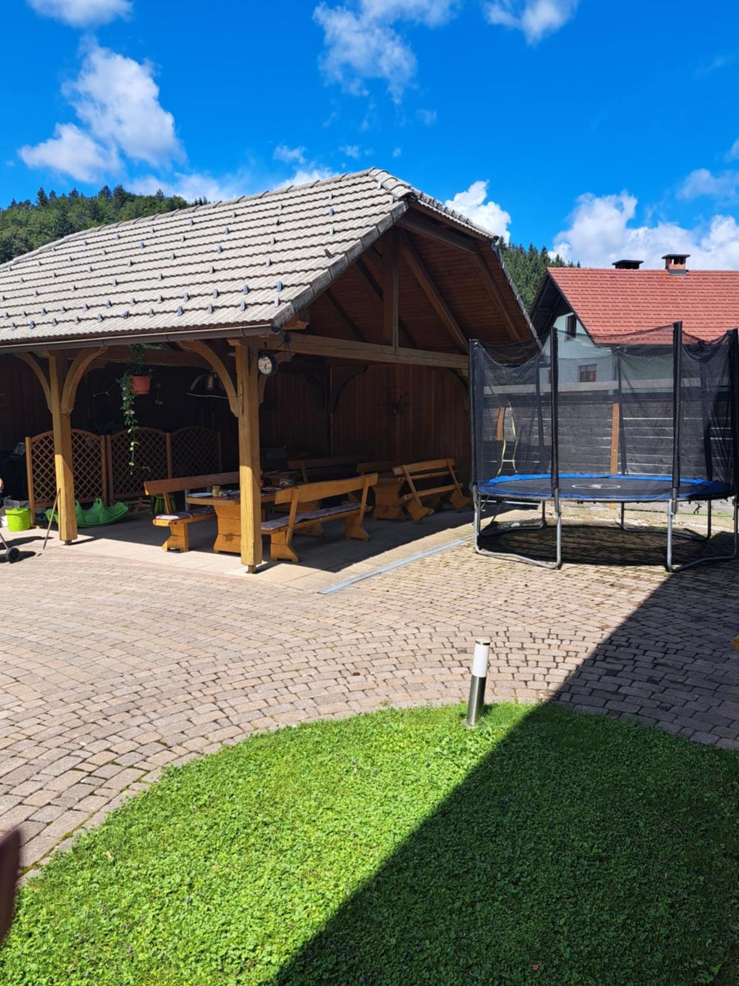 Guest House Kveder Skofja Loka ภายนอก รูปภาพ