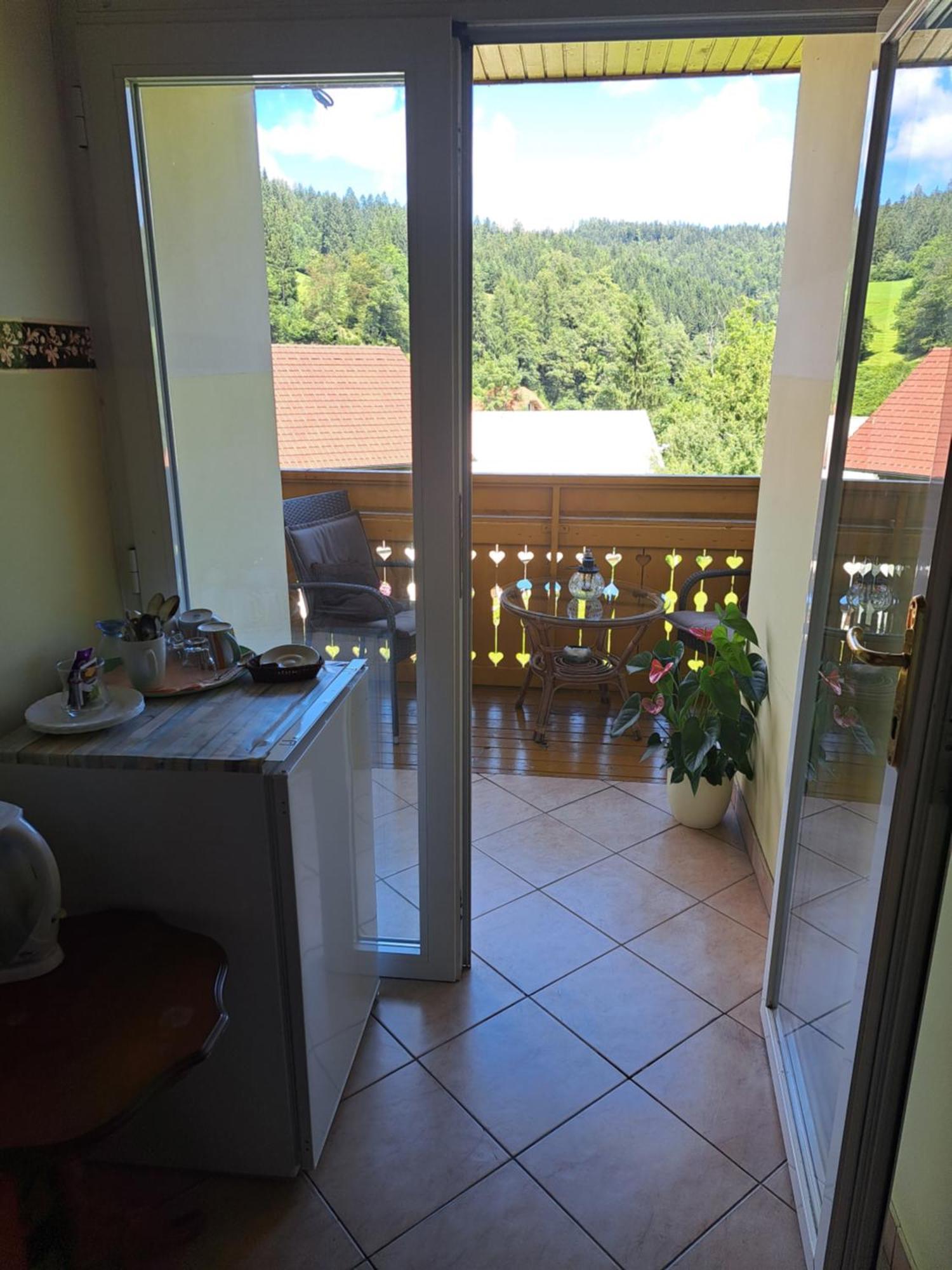 Guest House Kveder Skofja Loka ภายนอก รูปภาพ