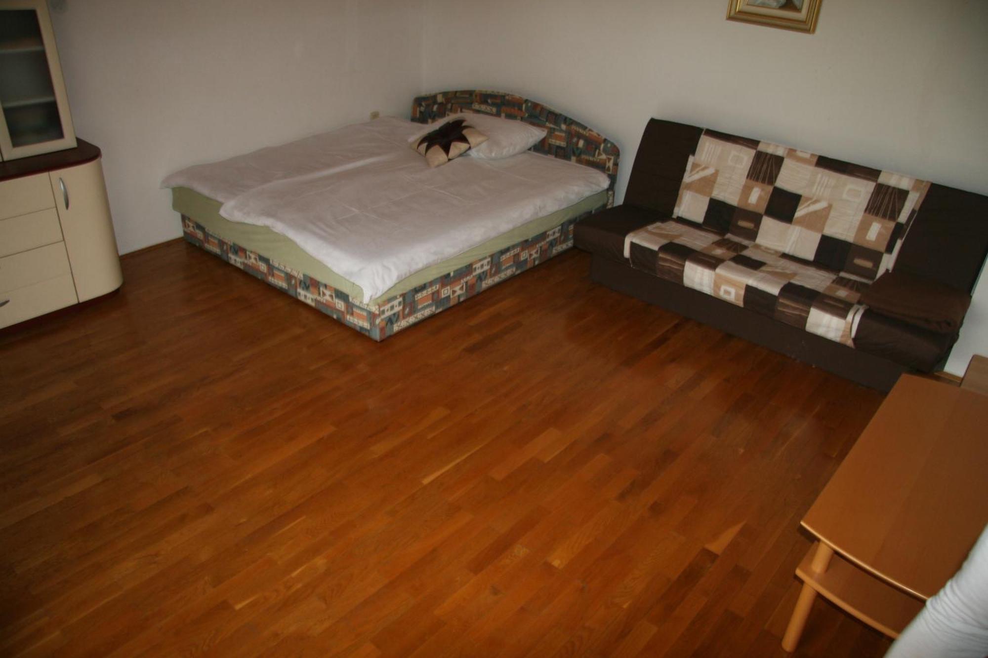 Guest House Kveder Skofja Loka ภายนอก รูปภาพ